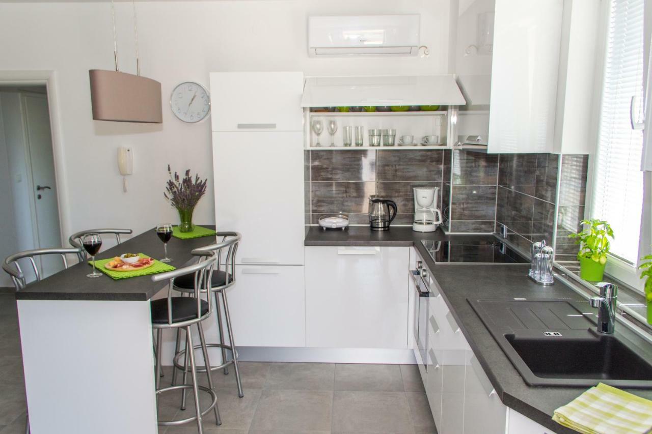 Apartmani Zoric Punat Esterno foto